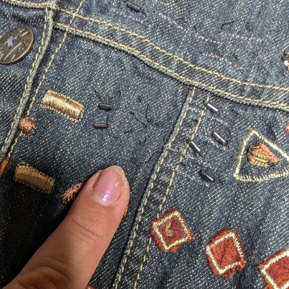 Vtg 1990s Chico's Dark Blue Denim Sleeveless Embroidered Embellished Vest 1  M - Picture 3 of 4